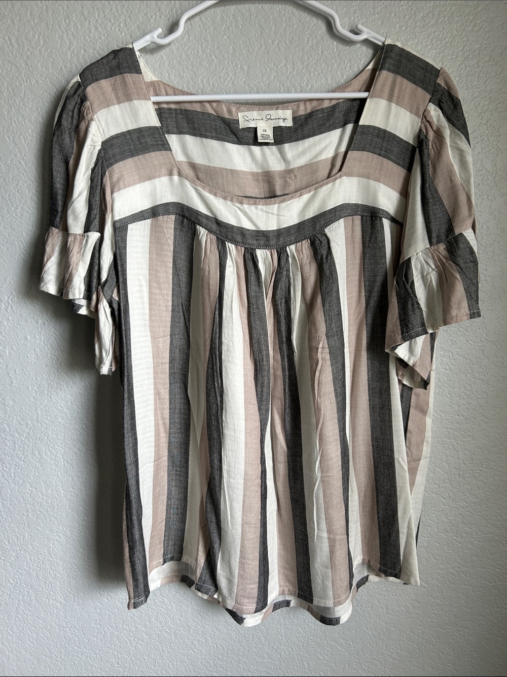 French Laundry Striped Scoop Neck Top in Beige, Black & White